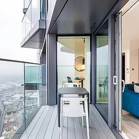 Icon Tower Flat Vii شقة لندن