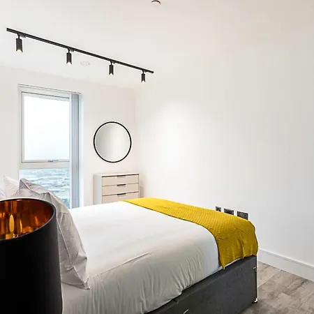 Icon Tower Flat Vii شقة لندن