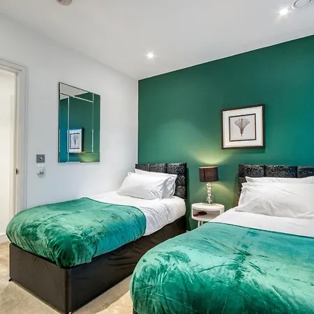 2 Bed 2 Bath Next To Nine Elms Station - Zone 1 * London