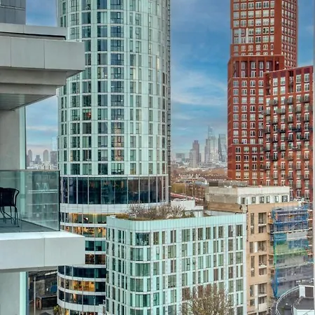 2 Bed 2 Bath Next To Nine Elms Station - Zone 1 Apartment London