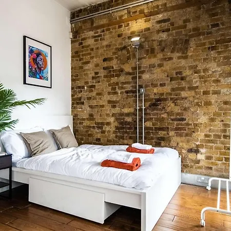 Apartment Livestay-fabulous Three Bed Warehouse Conversion London