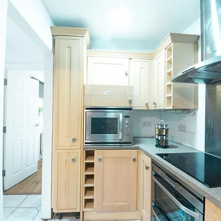 Stylish 2 Bedrooms Little Venice - 44 Apartment