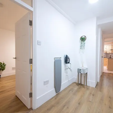 Stylish 2 Bedrooms Little Venice - 44 * London