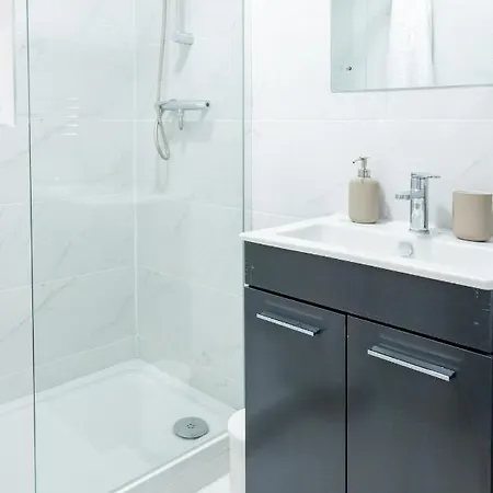 Stylish 2 Bedrooms Little Venice - 44 Apartment *
