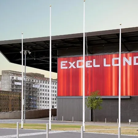 Modern Deluxe 2 Bedroom In Canning Town Excel Centre * لندن
