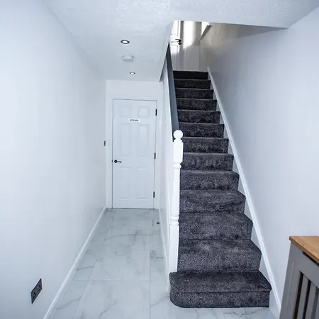 La Vida In Casa * Thamesmead (Greater London)