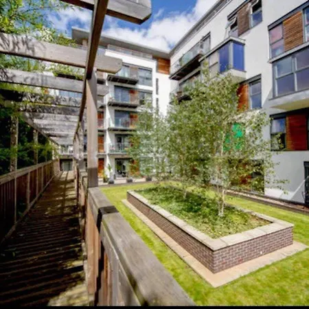 شقة Amazing Riverside Boheme In Sw London! لندن