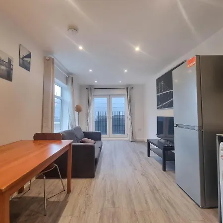 Appartement Comfortable Flat In Sw *