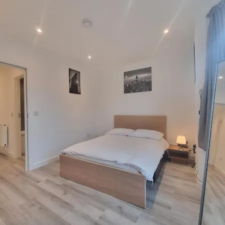 Comfortable Flat In Sw Appartement