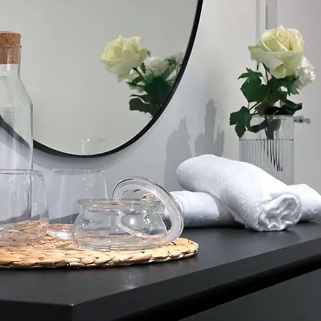 Appartement Stylish 3 Bed Flat With Garden *