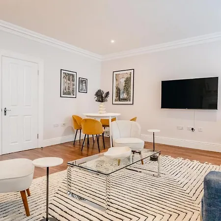 Be - The Soho Residences Apartment