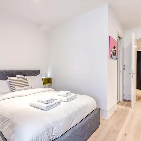 Brand New And Modern Flat In Fulham Apartment *