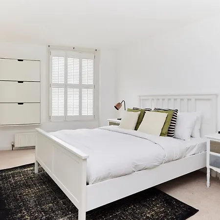 The Nest - Trendy 3bdr House