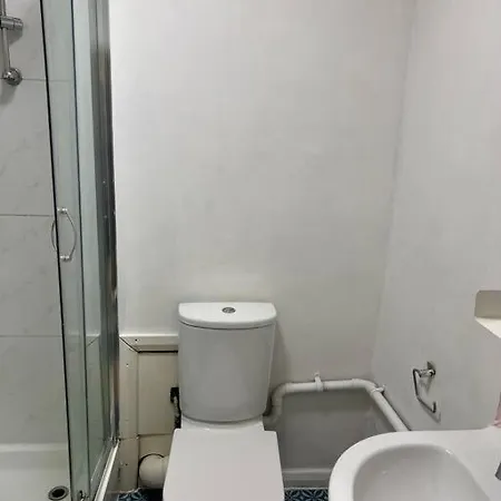 Ground Floor One Bedroom Flat Hyde Park In Central Apartment