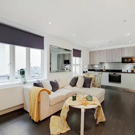 The Gloucester Residences Apartment