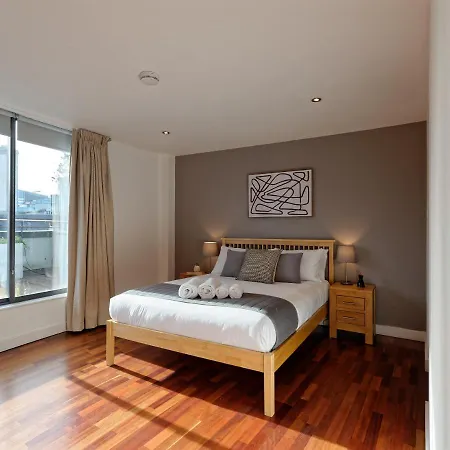 Farringdon Laceby Apartahotel