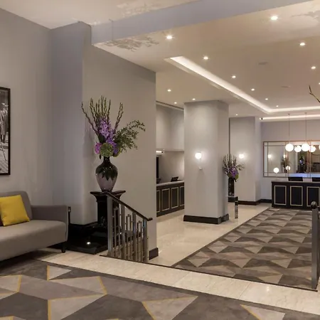 The Cavendish 4*