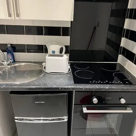 Apartment Ground Floor One Bedroom Flat Hyde Park In Central