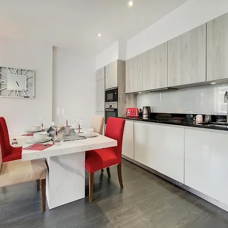 The Gloucester Residences Apartment *