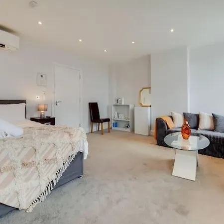 Apartment The Gloucester Residences London