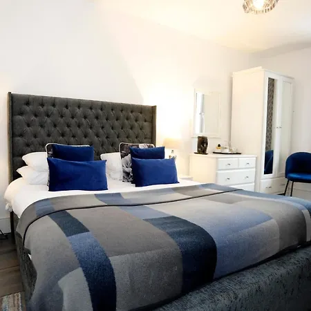 Hotel Village 3*