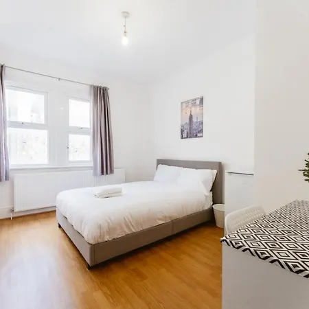 Guest house Mile End Double 86a London