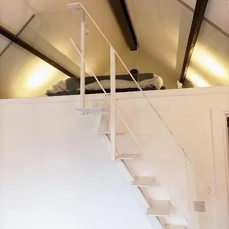 Apartment Mezzanine Style 8 London