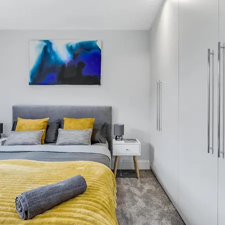 Private And Luxury In Central * London