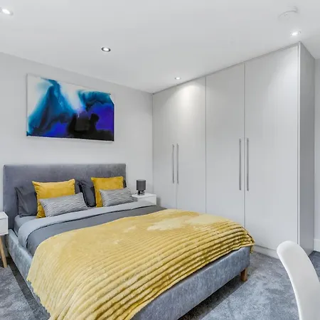 Private And Luxury In Central Apartment *