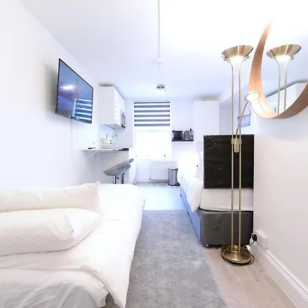 Stylish By Luxestays Shepherds Bush لندن