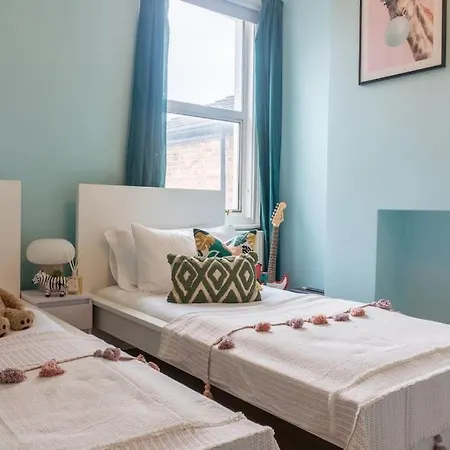 Dahomey - Streatham - Apartment *