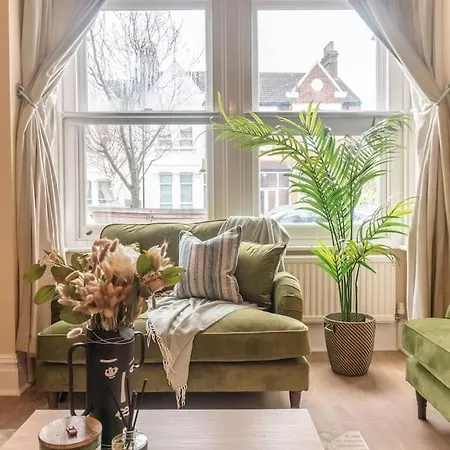 Dahomey - Streatham - * London