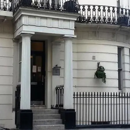 The Crescent Hyde Park 4*