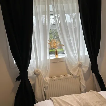 Lovely 2bedroom 4mins From Wimbledon Station * London