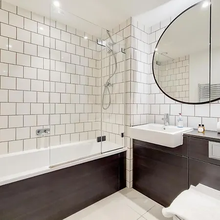 Deluxe One Bed By Excel شقة لندن