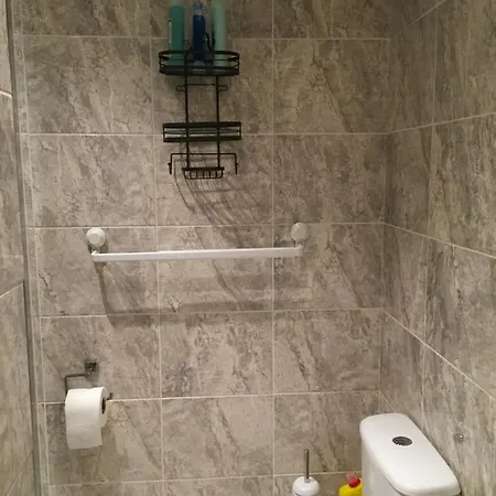Private One Bedroom Guest house *