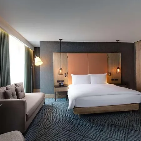 Hilton Bankside 4* London