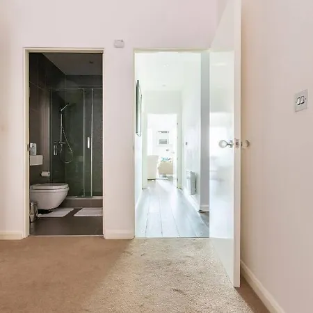 Buckingham Palace Observatory Apartment