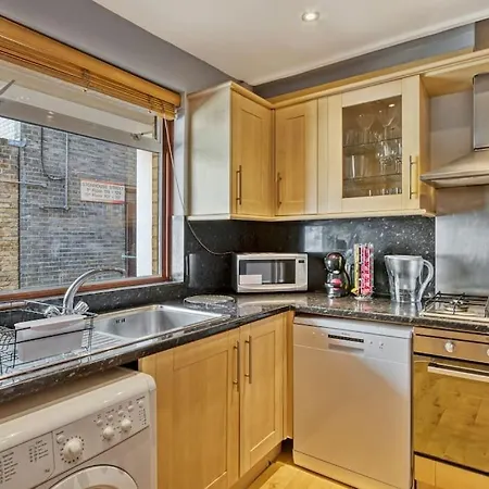 Lovely 3-bed Clapham Common