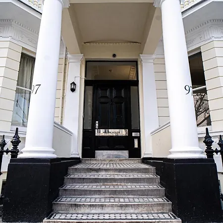 Hostel Halpin House London