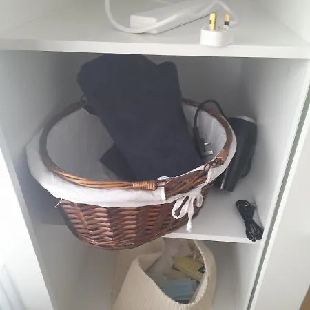 Self-contained Flat On The 2nd Floor Will Share With One Other Guest, In A Family House 2 Minutes Walk From Tufnell Park Station 2nd Floor With Stairs