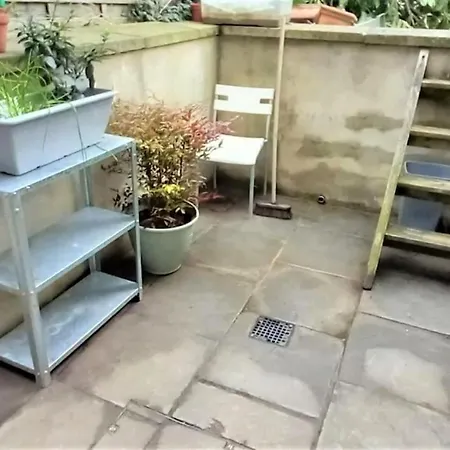 2 Bedroom Victorian Garden Flat Apartment