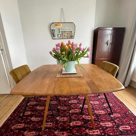 Beautiful Vintage Style 1bd - Pimlico Apartment London