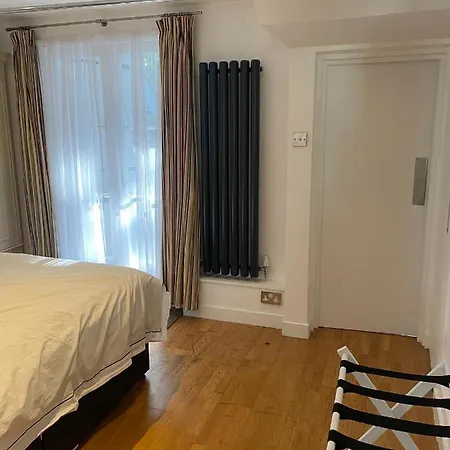 Sutherland Place لندن