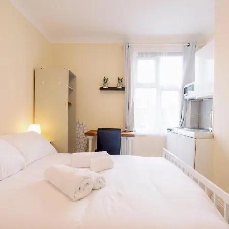 Apartment Pass The Keys Flat 3 And 4 Floor Comfy Two Studio