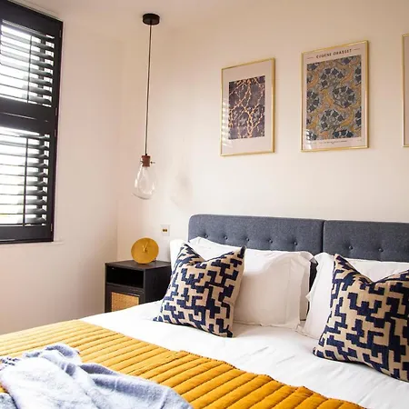 The Luxury Fulham Townhouse *