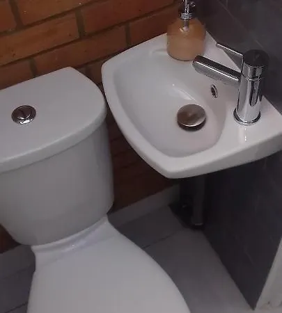Guest house Exeter Way *