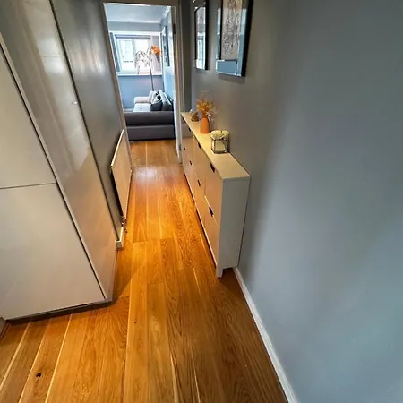 One Bedroom Flat In Chelsea Apartment *