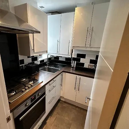 One Bedroom Flat In Chelsea