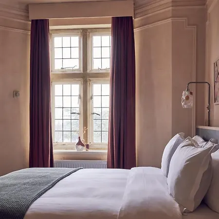 Hotel Birch Selsdon 4*